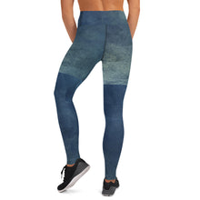 Lade das Bild in den Galerie-Viewer, high waist leggings powder blue back